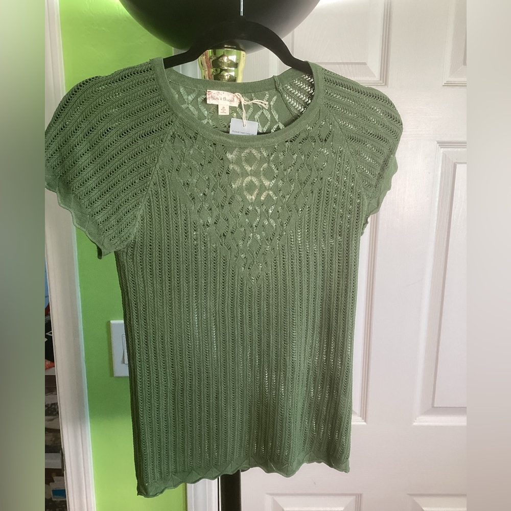 Hem & Thread Olive Knit Top, size Medium, NWT